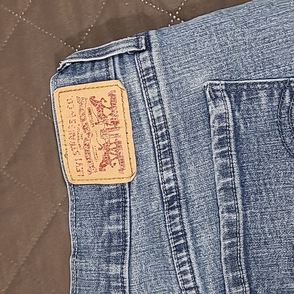 Levi's Women's 505 Straight Leg Blue Jeans